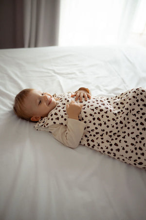 gigoteuse bébé motif léopard