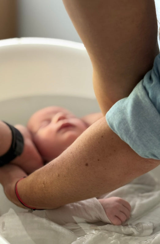 Le Rituel du Bain Sensoriel® à la naissance de bébé
