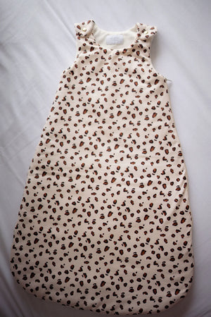 gigoteuse bébé motif léopard