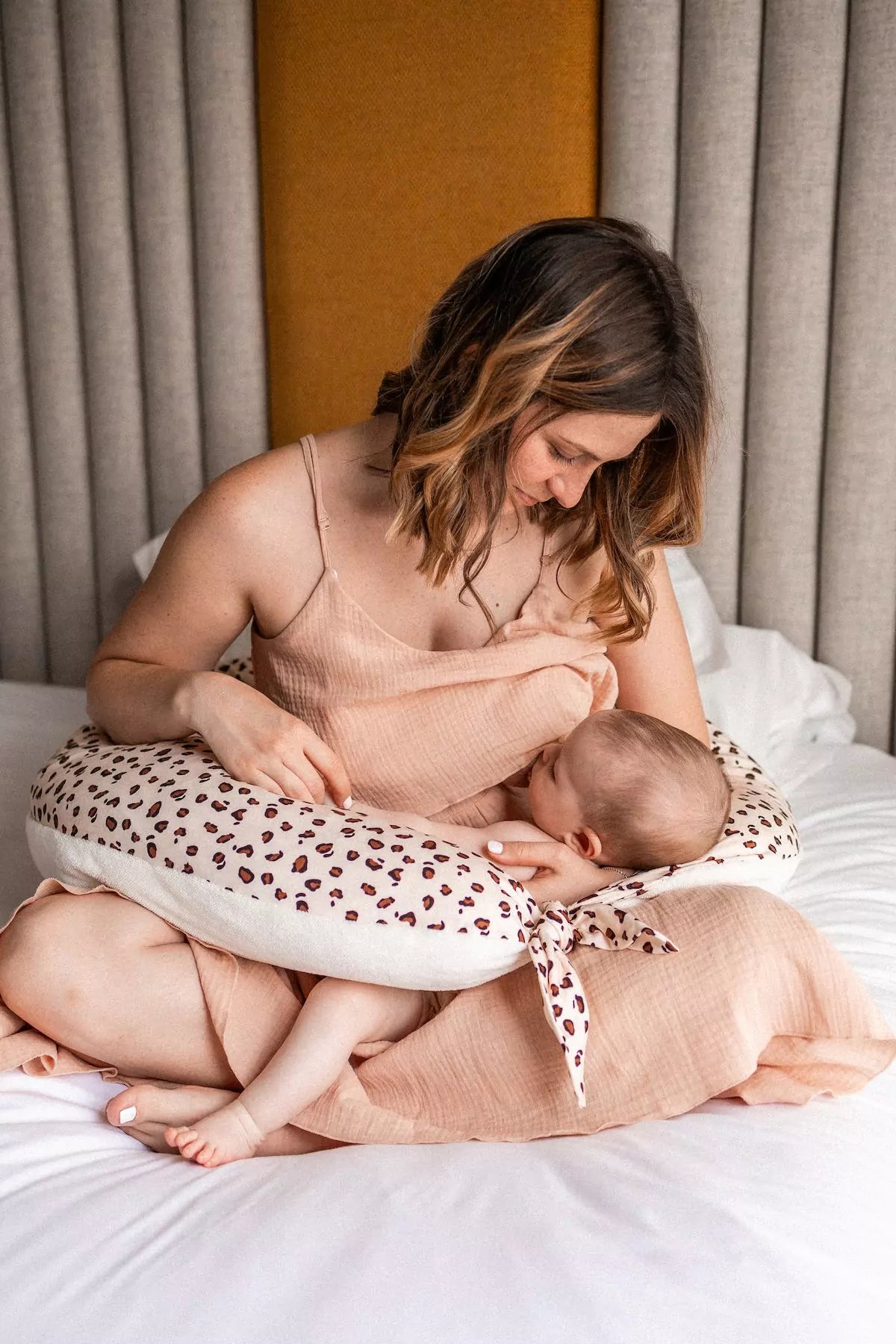 nursing-pillow-coussin-allaitement-grossesse-leopard-pierine-di-giacomo 