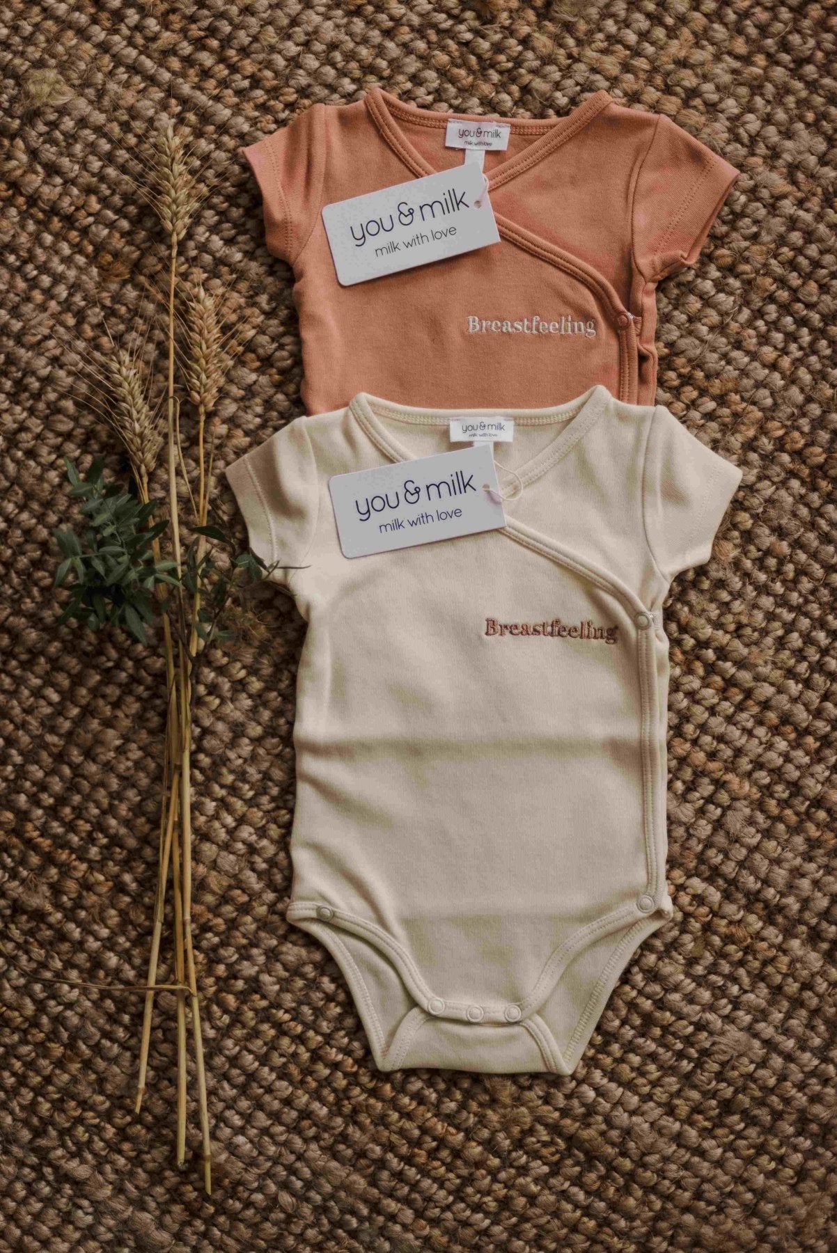 Body Box Breastfeeling (lot de 2 bodies) en coton biologique - You&MilkBody Box Breastfeeling (lot de 2 bodies) en coton biologiqueBody Box Breastfeeling (lot de 2 bodies) en coton biologique