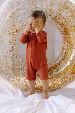 combinaison-bain-bebe-anti-uv-anti-uv-baby-swimsuit-youandmilk-terracotta