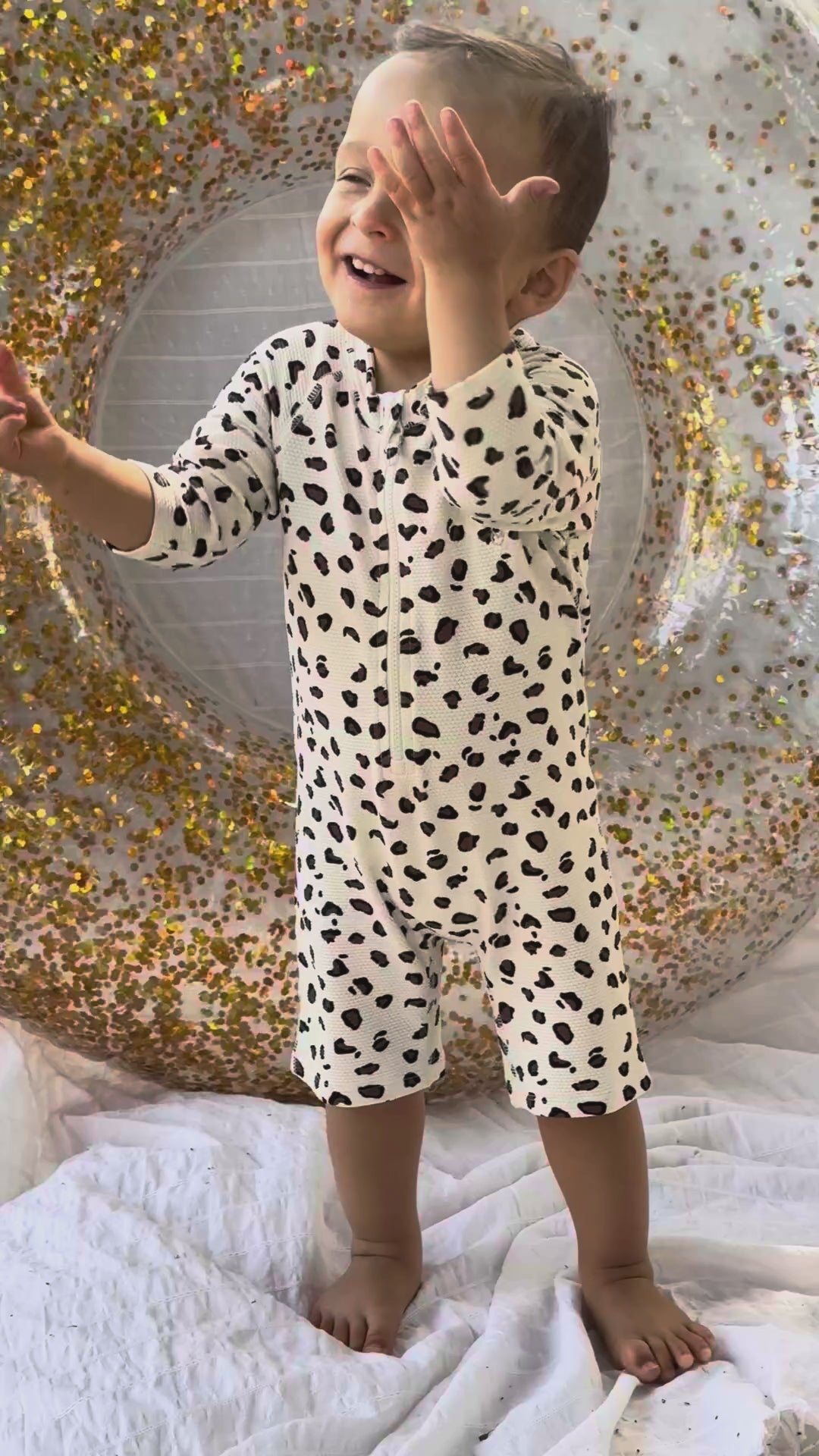 Combinaison-bain-bébé-leopard-Graou